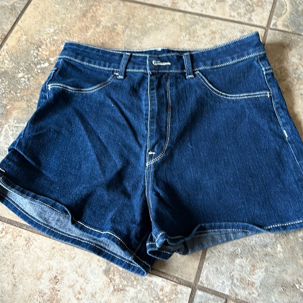 H & M high waisted dark jean shorts size 6